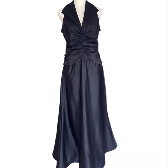 Tadashi Shoji Vintage Collared Black Gown - 10 - Picture 1 of 1